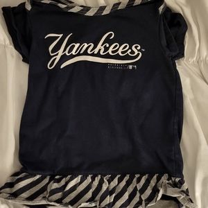 Yankees Girl 18M Onesie